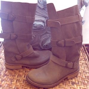 Steve Madden Boots - Perfect condition Steve Madden boots size 7 @jp04 Steve Madden Boots - Perfect condition Steve Madden boots size 7 @jp04