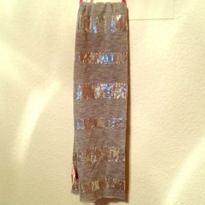 Gray lightweight scarf w/ silver sequins.