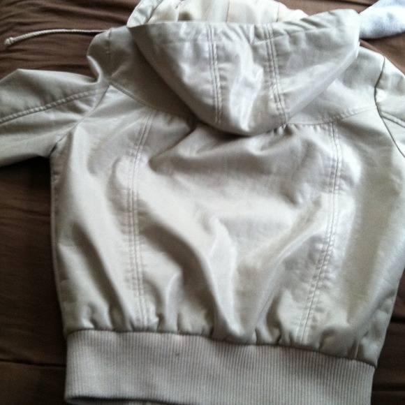 Leather jacket in good condition - Picture 4 of 4