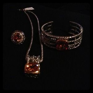 3 piece beautiful orange solitaire set. *reduced*!
