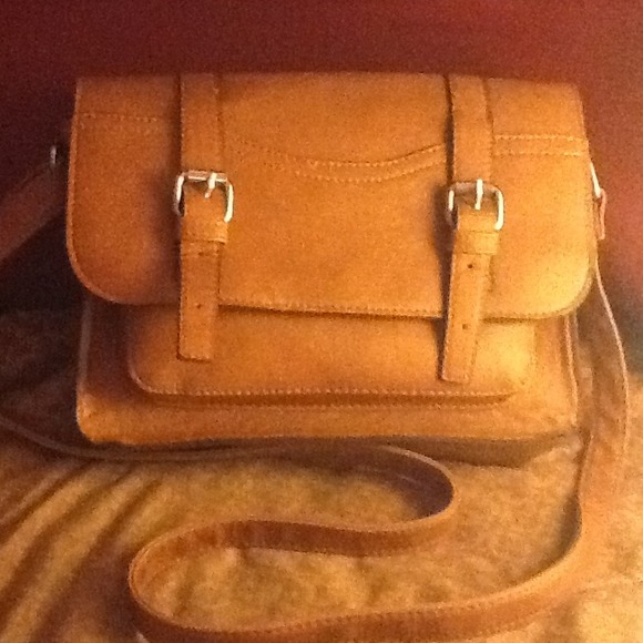 Brown purse.