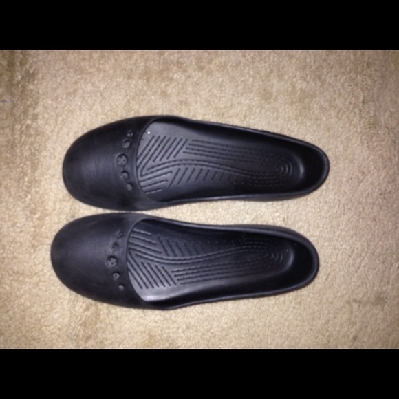 ❌SOLD @kasiis !!!!!!!❌ Crocs slip on 8 RESERVED
