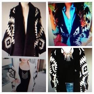 (SOLD OUT) - Black Aztec sweater - Last one