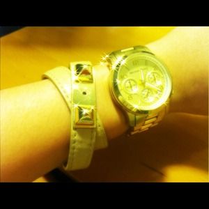 Jewelry - ❌SOLD❌Studded light beige leather wrap bracelet Jewelry - ❌SOLD❌Studded light beige leather wrap bracelet