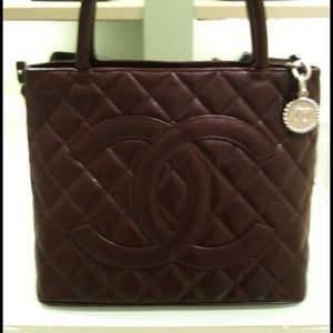 Classic Chanel bag in Burgundy:)