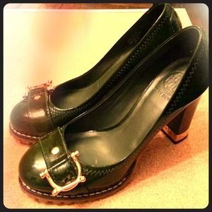 Authentic Tory Burch green patent heels 6.5 US