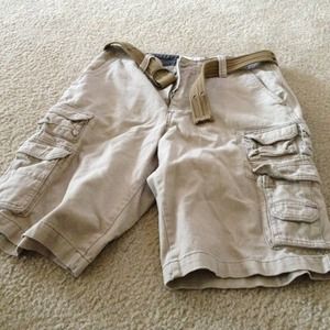 Men cargo shorts
