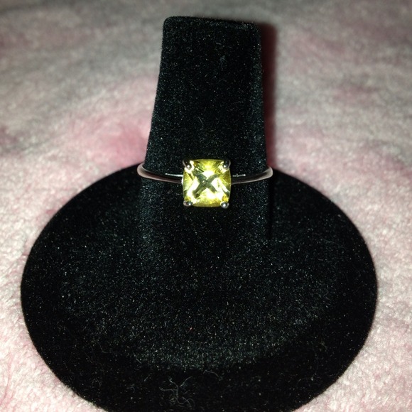 💛Gorgeous .925 Citrine Ring💛