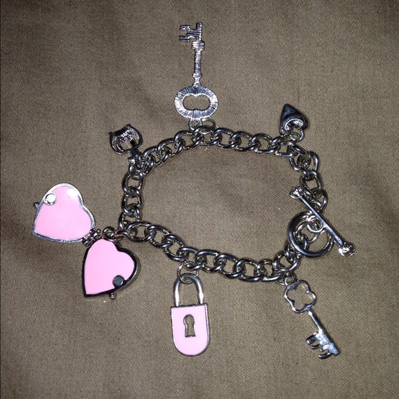 Charm bracelet - Picture 2 of 4