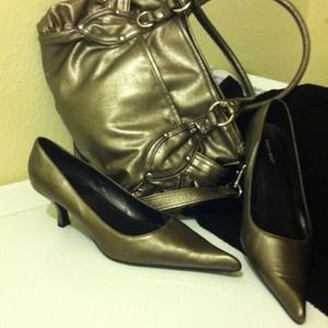 Shoes/pumps/mark downs!