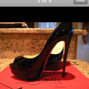 Christian louboutin lady peep sz 6