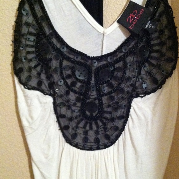 xs Bebe top w/side pockets - Picture 2 of 4