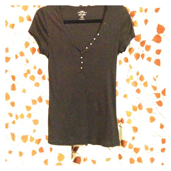 -----TRADED-----Black top with button adornment