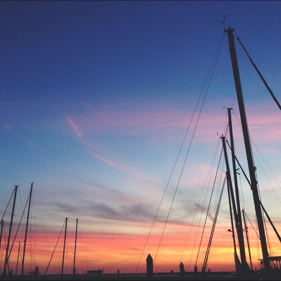 Meet the seller! 🎀 - Picture 2 of 4