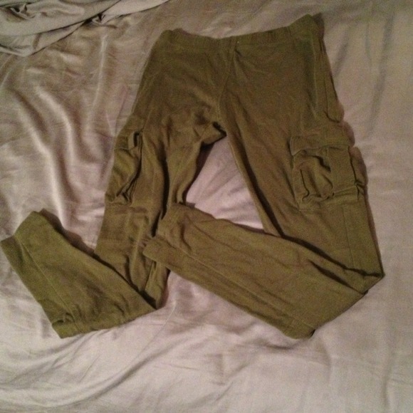 Sold📦Cargo leggings w/pocket