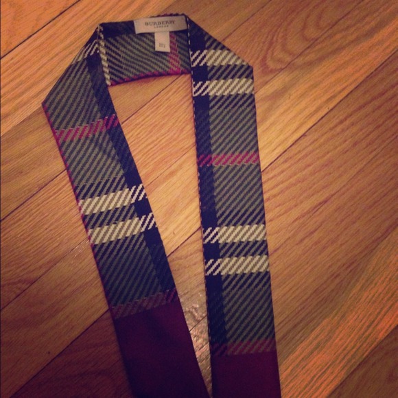 Burberry silk scarf headband