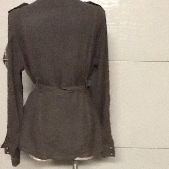 Ligth jacket - Picture 2 of 2