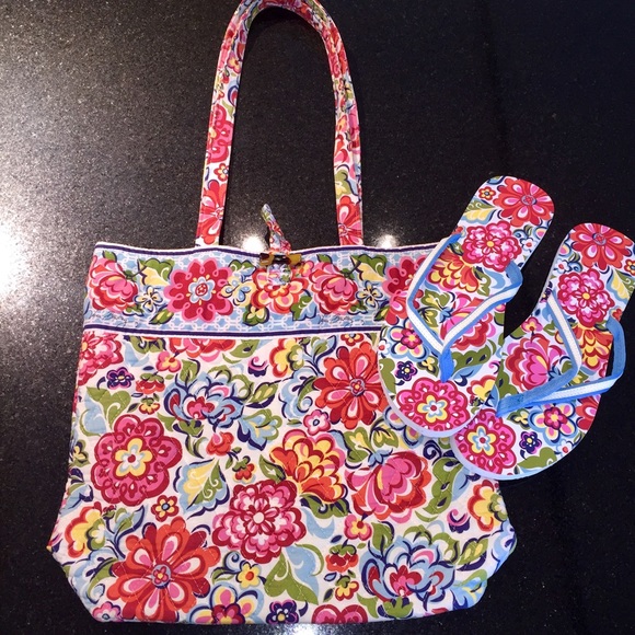 Vera Bradley printed flip flops in "Hope Garden"