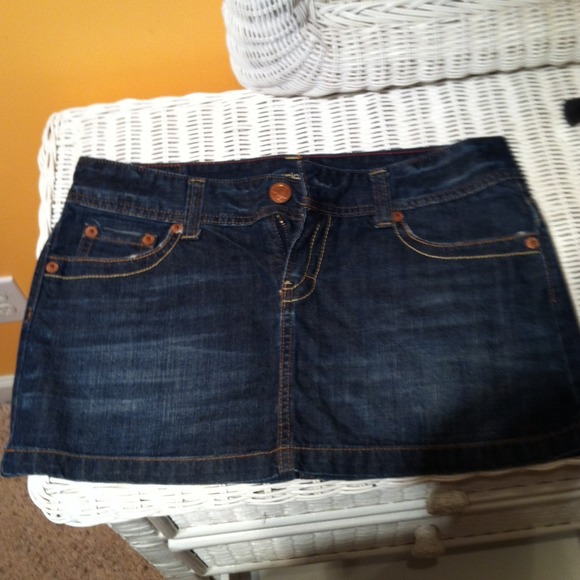 American eagle jean skirt