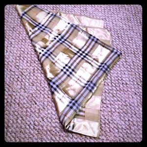Burberry inspired silk scarf. 🌟🌟