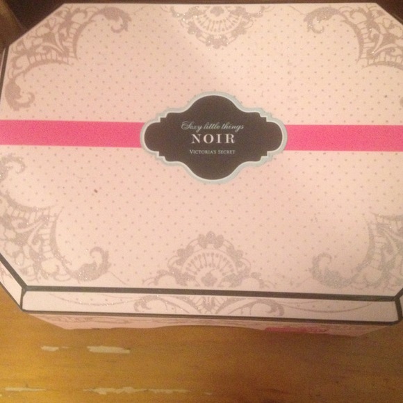 Victoria Secret's Sexy Little Things Nior