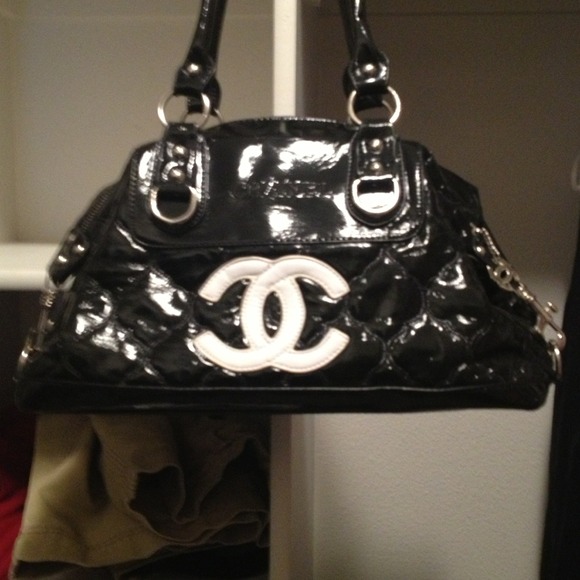 Chanel Inspired Black Quilt Handbag