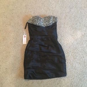 NWT black sweetheart dress