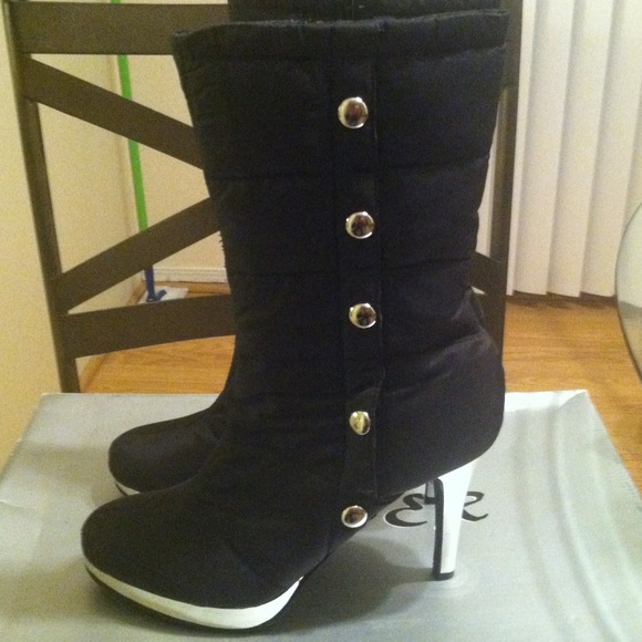 Bumper Boots with Silver Heel and Platform