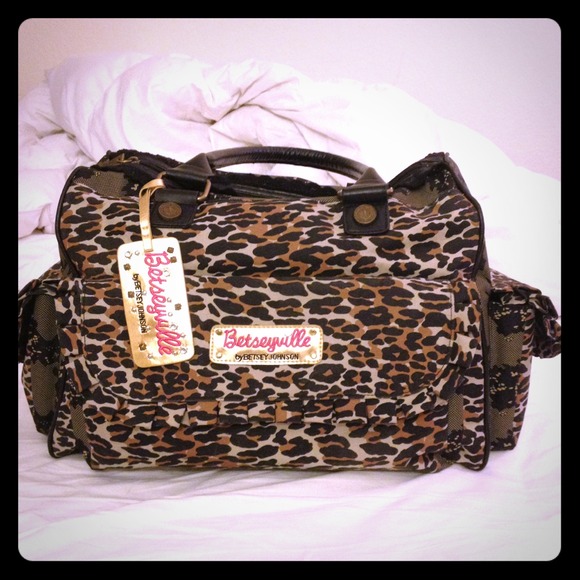 Betsey Johnson Handbags - ✋❌ON HOLD❌✋ "Betseyville" weekenderbag