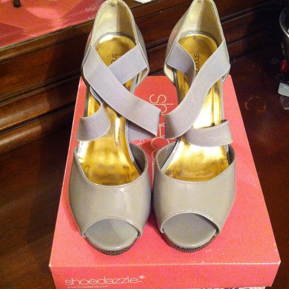 Gray heels