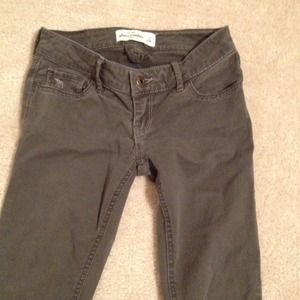 Girls gray Abercrombie jegging