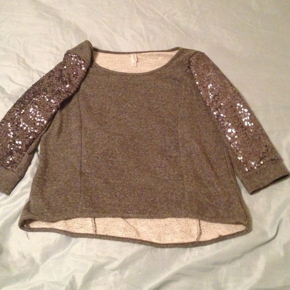 Sweater with sequins!