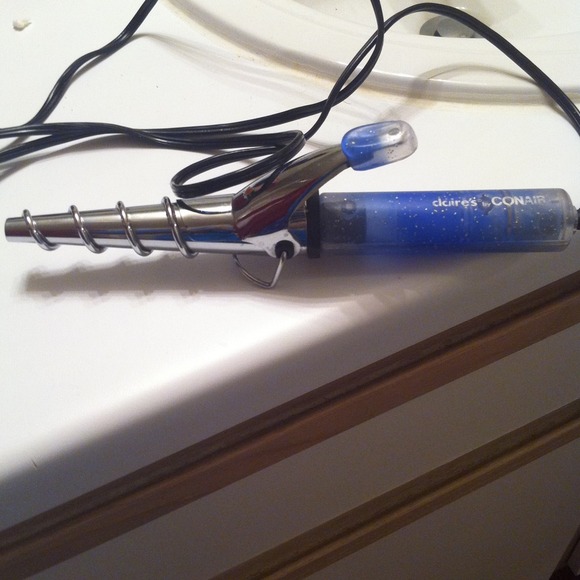 *SOLD*Claire's by conair curler