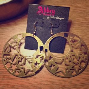 Abbey Dawn hoop star earrings!