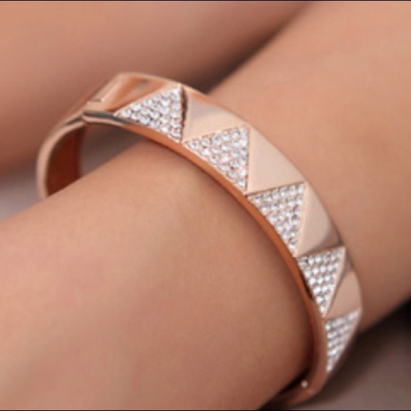 Jewelry - Reserved 💥Crystal and rose gold pyramid bracelet