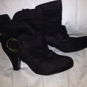 Black bootie boots