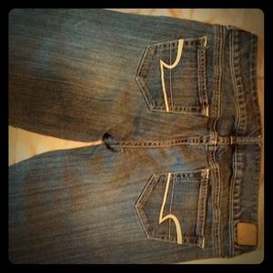 American Eagle "artist" stretch jeans!