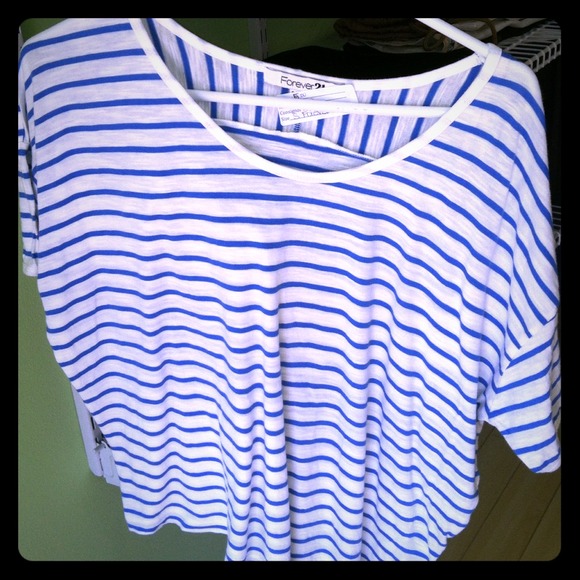 Dolman sleeve lightweight top