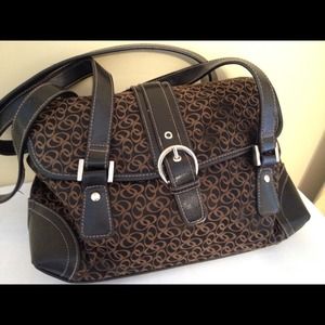 Black. Brown purse