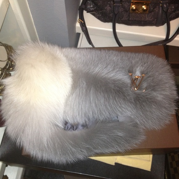 SOLD Authentic Louis Vuitton Nathalia fox fur s