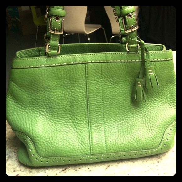 Coach Kelly green bag