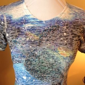 💋💋SOLD💋💋 Thin Blue sparkly tshirt