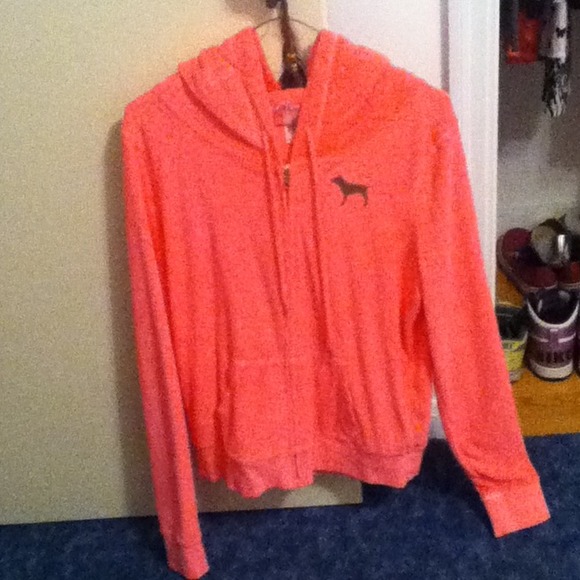 Vs pink hoodie/juicy charm
