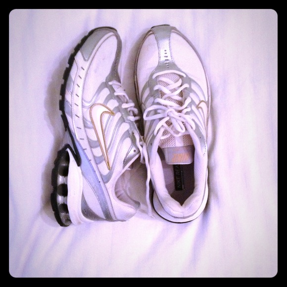 Nike Reax Runs Sneakers~reserved~