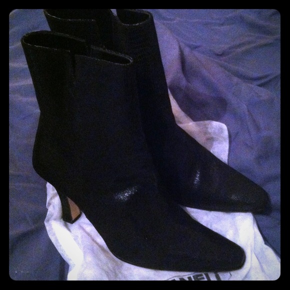 ***TRADE***Leather boots (by Vaneli east)