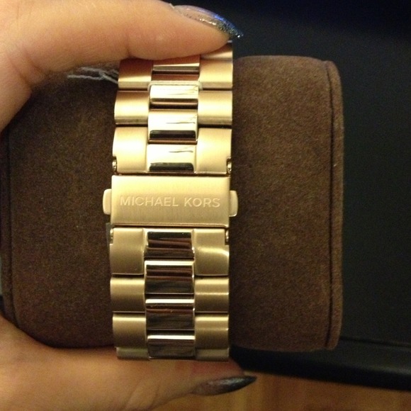 *SOLD* Micheal Kors - Big Face Watch - Picture 2 of 4