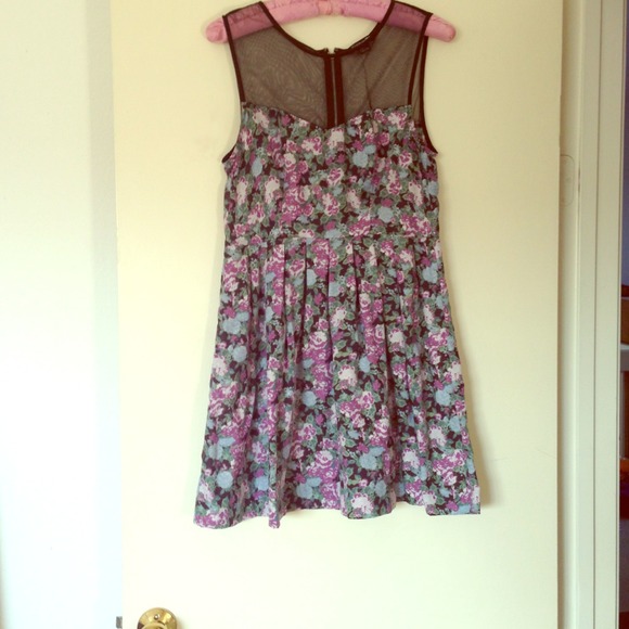 Short, floral dress. Forever 21.