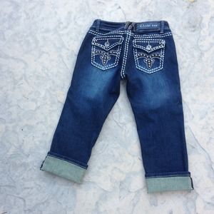 LA idol Denim - **TRADED** @elda12 :) LA idol Capri jeans LA idol Denim - **TRADED** @elda12 :) LA idol Capri jeans