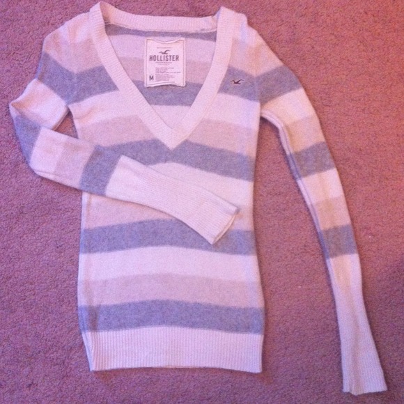 Hollister fluffy sweater