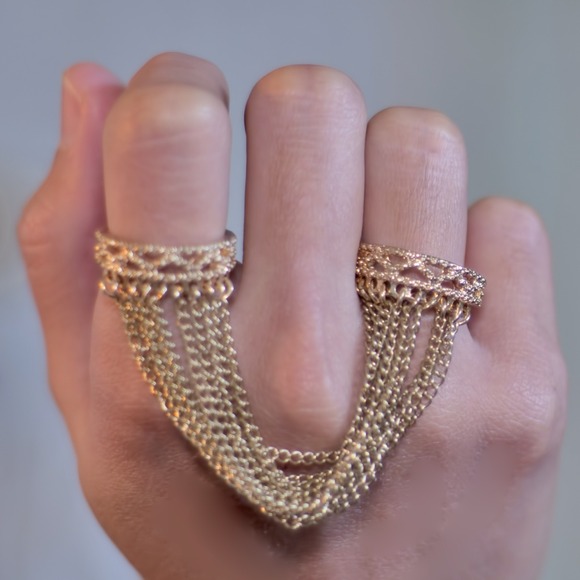 Accessories - Golden Tassel Double Ring Accessories - Golden Tassel Double Ring